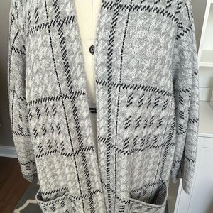 Gray Patterned Women's Cardigan